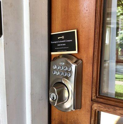 Keypad lock installation and programming - Kensington Locksmith Co.