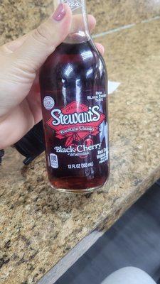 Stewart's Black Cherry soda