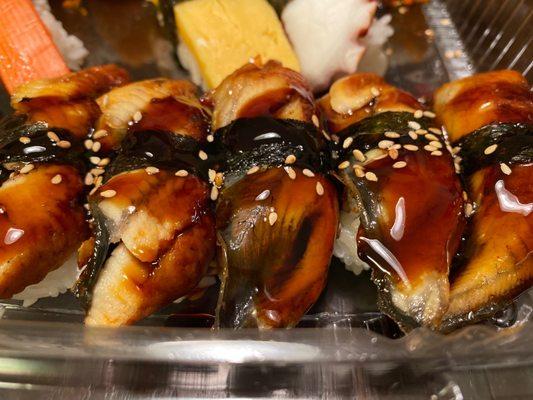 Eel sushi