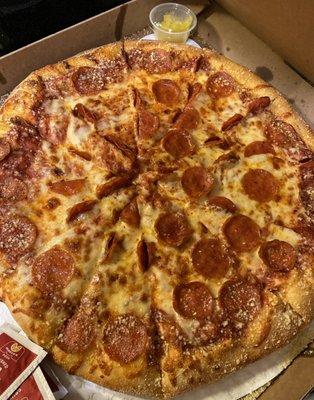 Pepperoni Pizza, XL, Romesan Original Crust Pizza