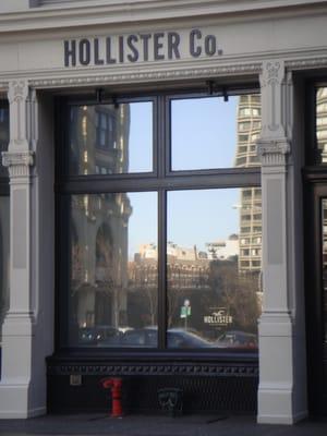 Hollister Co.