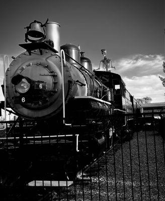 Can you spot the engineer for this ghost train? Happy Halloween, my Yelper friends!  :-)    Scottsdale.  Late Oct 2021