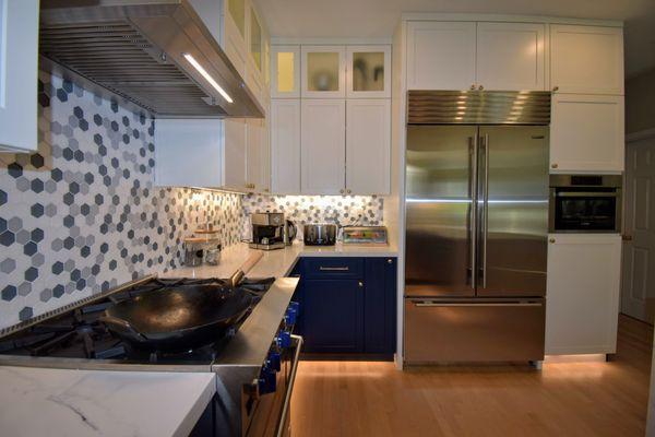 A Blue Star range and Thermador appliances really made for a gorgeous kitchen. May the homeowners enjoy many a meal and memory!