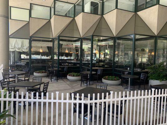 Outdoor Dining Now Available!