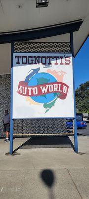 Auto World