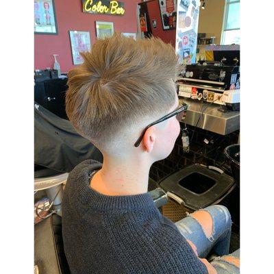 Skin fade by Brooke.