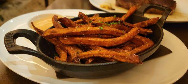 Sweet potato fries with yum yum sauce