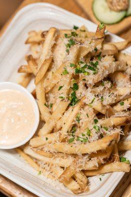 Pm Small plate parmasean fries