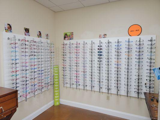 Children's frames kids eyeglasses from infant to teens.  Jacksonville's largest kid's selection of Eyewear