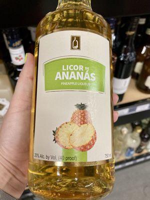 Pineapple liqueur