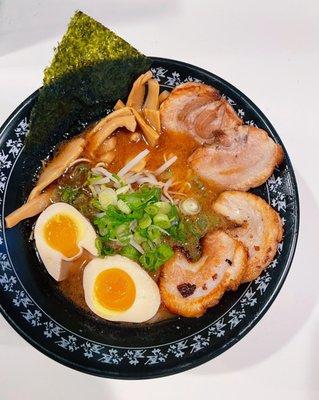 Black Garlic Tonkotsu DX