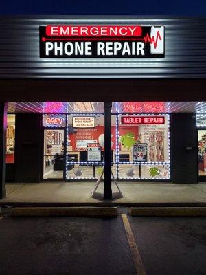 Introducing EMERGENCY PHONE REPAIR! (formally known as GadgetDrop phone repair) Same owner and same exceptional service!
 586-883-6628