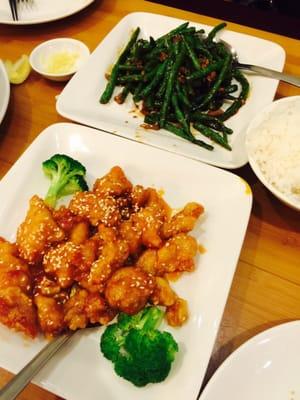 Sesame chicken & stir fried green beans w/ ground beef. Yummy!!