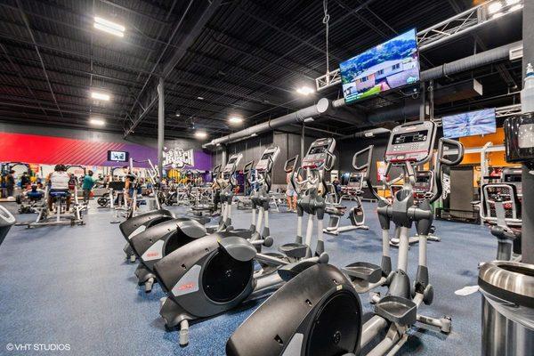 Crunch Fitness - Gainesville