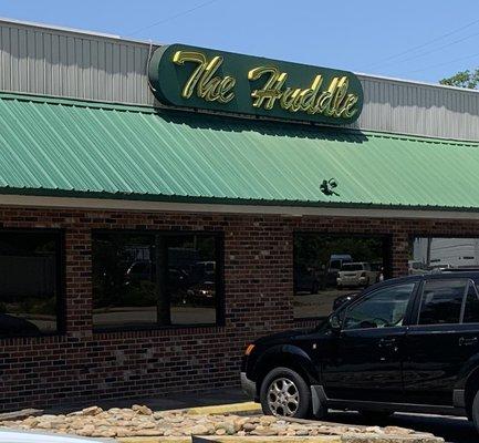 The Huddle Restaurant (not to be confused with The Huddle House). Evidently a local favorite.