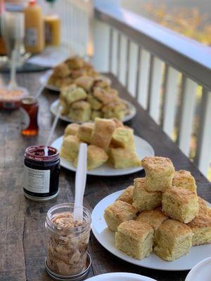 Assorted Biscuits & Toppings