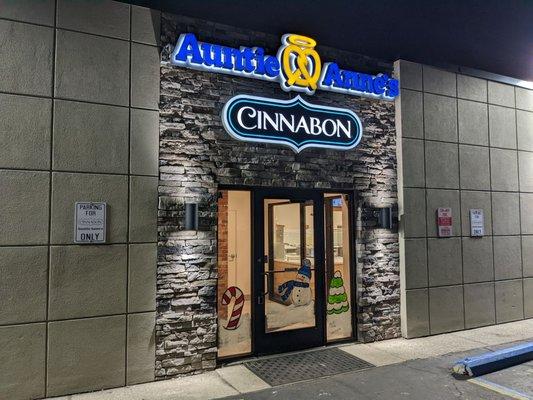 Cinnabon