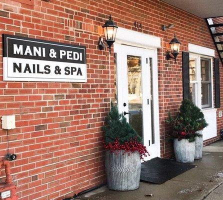 New location for Mani & Pedi