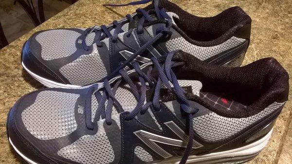 Runner's tie to keep shoes from slipping off the back of my heel