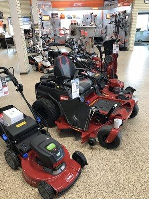 Full toro sales and repair kubota of the lakes.