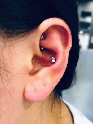 Fresh conch piercing by Jason