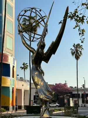 The 27 Foot Tall GINORMOUS Gold Emmy Award. The Free Television Hall of Fame is hidden in the back in N. Hollywood CA