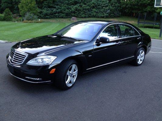 New Sedans and SUVs for your reliable rides to and from the airport or just a night out on the town!