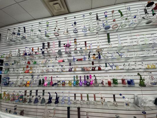 Huge selection of top quality glass with affordable prices!