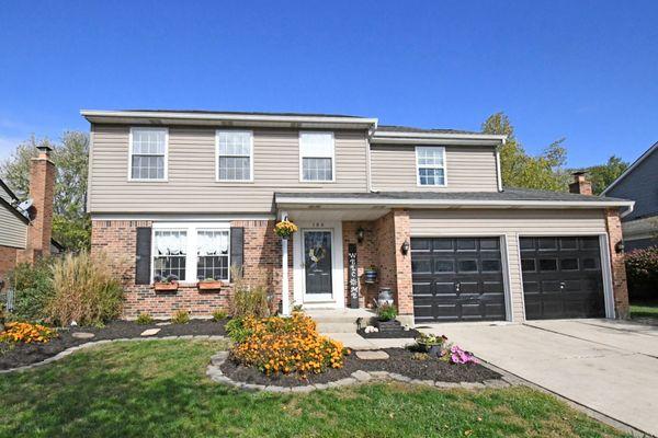 186 Country View, Harrison, OH  FOR SALE! 4 bedroom + study, 2.1 baths, finished LL and amazing backyard!