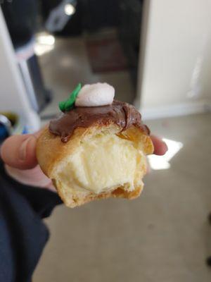 Look at all that cream inside the eclair!