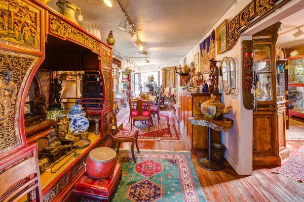 Sarkisian's Rugs & Fine Art