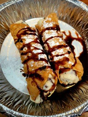 Cannolis