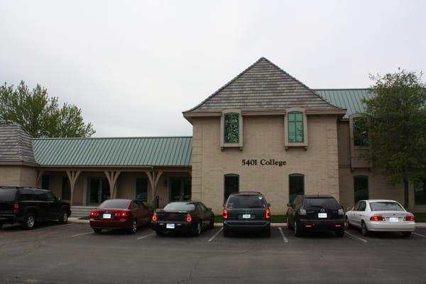 5401 College Boulevard.  Conveniently located at the southeast corner of College and Nall in Leawood, Kansas