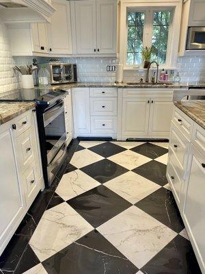 Timeless and on trend black & white tile.