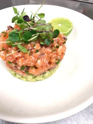 Salmon tartare