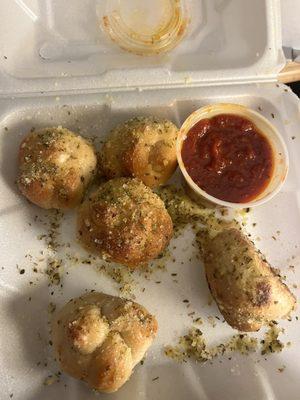 Garlic knots