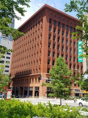 Built between 1890 and 1891, the Wainwright Building is one of the first skyscrapers. It is a National Historic and City Landmark.