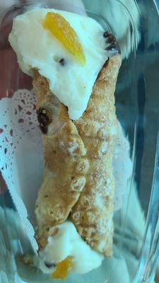 Cannoli. Was surprisingly soft and delicious