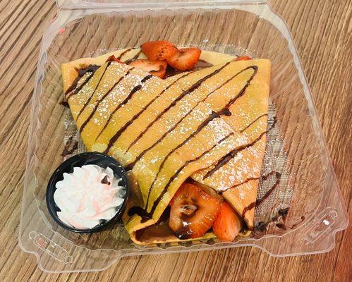 Crepe with Nutella and strawberries