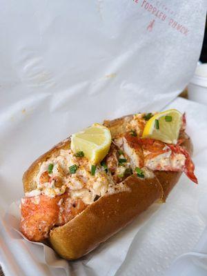 Lobster roll