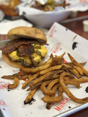 Candied Jalapeno Bacon Cheese Burger