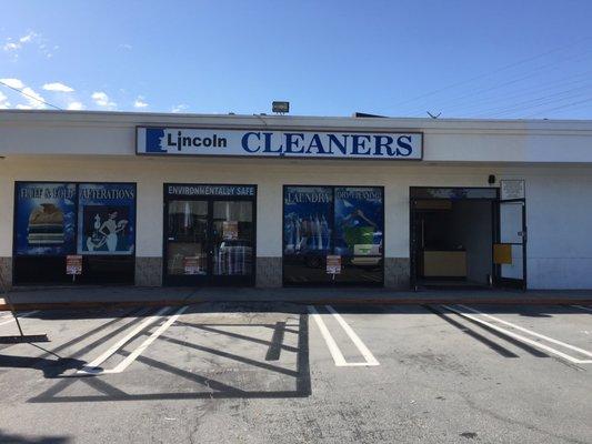 LINCOLN CLEANERS.