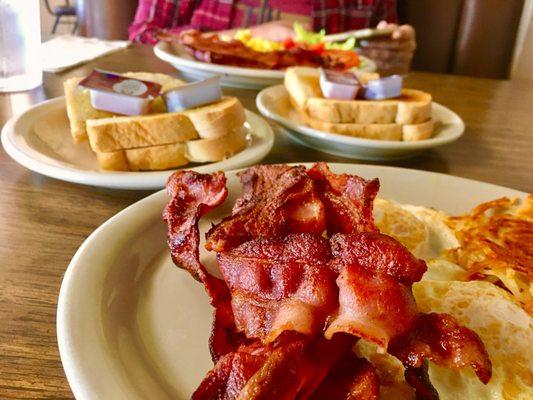 Bacon mountain. Fore!‍