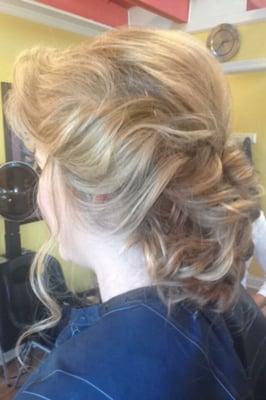 Beautiful prom hair