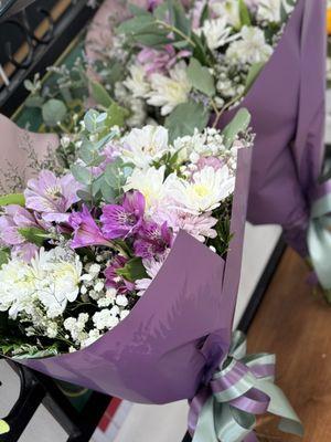 Hand wrap bouquets lavenders chrysanthemum eucalyptus