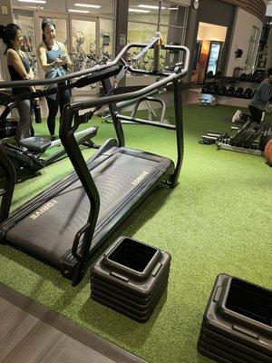 Backward treadmill