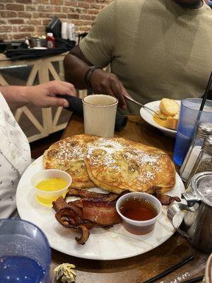 Pancakes and old fashioned bacon