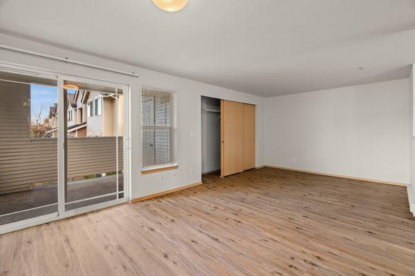 Studio - Deluxe - 542 sq ft