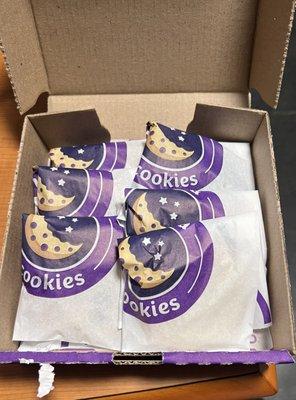 Insomnia Cookies