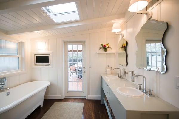 Master bath designed by Curtis Popp and featured in our Land Park listing at 1545 11th Avenue.